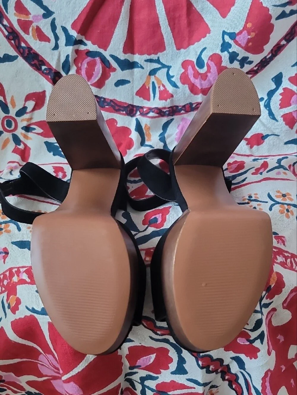 NWOT Steve Madden Black Suede Platform Sandals with Brown Wood-Look Heel